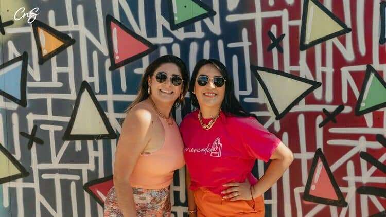 Nataly Andrade (L) and Galy Montes (R) of Mercadera Market.