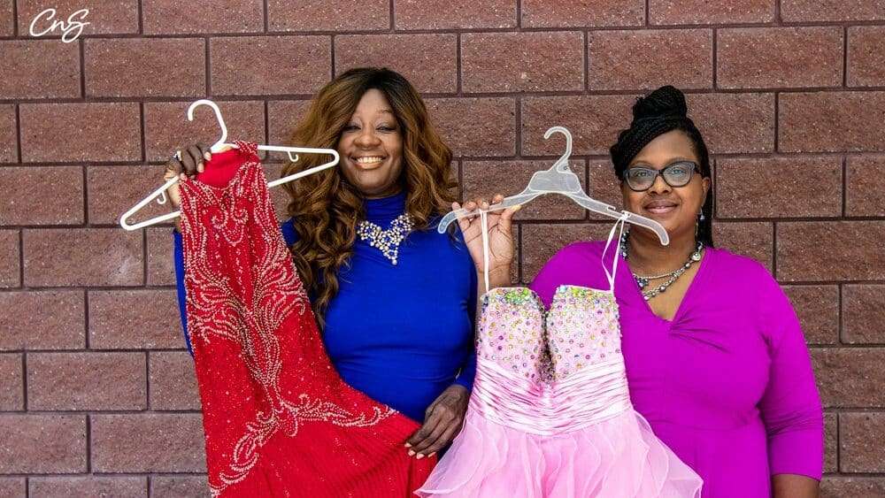 CNS_FreePromATL | Carvd N Stone Gwendolyn Braswell (L) and Taressa Williams (R).